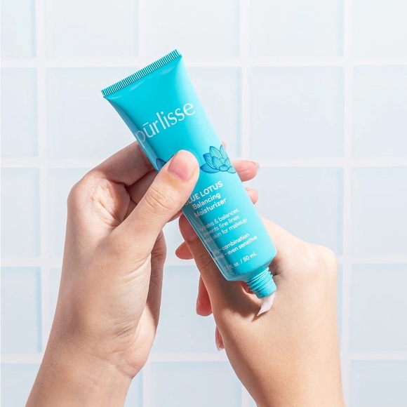 NIB Purlisse Blue Lotus Balancing Moisturizer Hydrates & Balances Skin - Picture 4 of 14